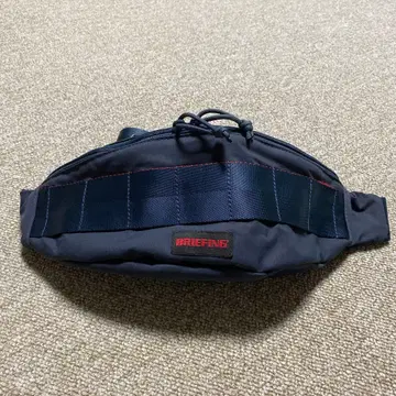 BRIEFING 브리핑 네이비 바디백