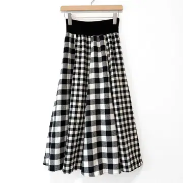 디저트 로즈 MoNiLE 체크 무늬 허리 리브 패널 플레어 스커트 롱