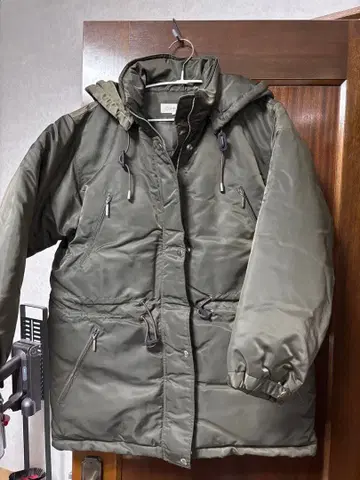 배송비 포함 CaivinK lein 캘빈클라인 여성용 다운 코트