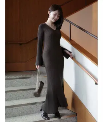 anuans 세미 머메이드 니트 원피스 브라운