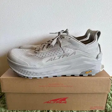 ALTRA 트레일 러닝화 그레이