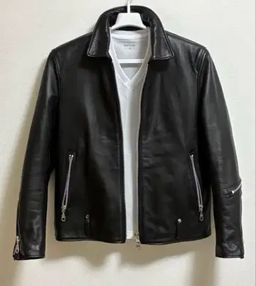 블랙 가죽 라이더 자켓