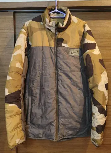 DAKINE 다카인 카모플라주 패턴 자켓 세컨드 레이어