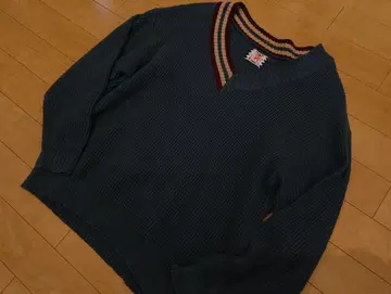 Son of the Cheese 다크 그린 V넥 니트 L