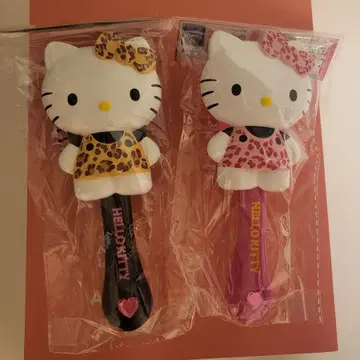 미사용 미개봉 새상품 헬로키티 다이컷 헤어 브러쉬 레오파드 무늬 갸루