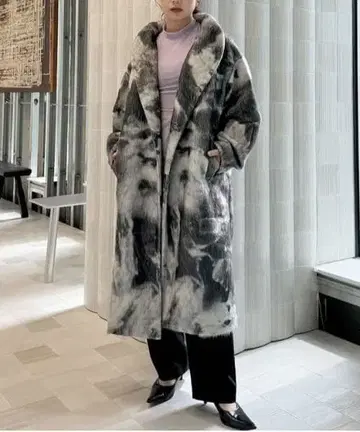 Ameri UND TEXTURE ART FLOWER SHAGGY 코트