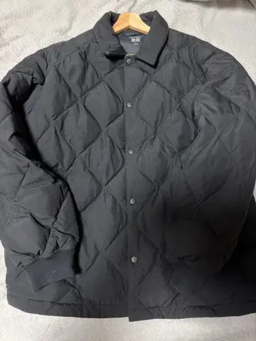 유니클로 퍼프 테크 퀼팅 자켓 블랙 XL 사이즈