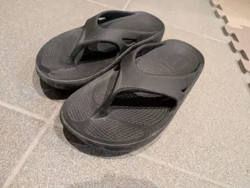 oofos 리커버리 샌들