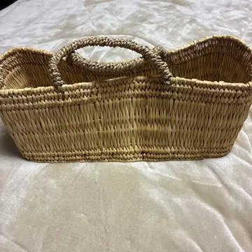 천연 소재 바스켓백 핸들 포함
