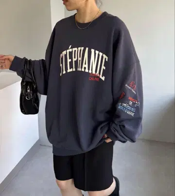 Discoat 리메이크 수베니어 맨투맨 네이비