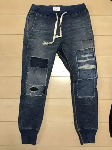 BLUEY 데님 원단 스웨트 팬츠 데미지 -Y