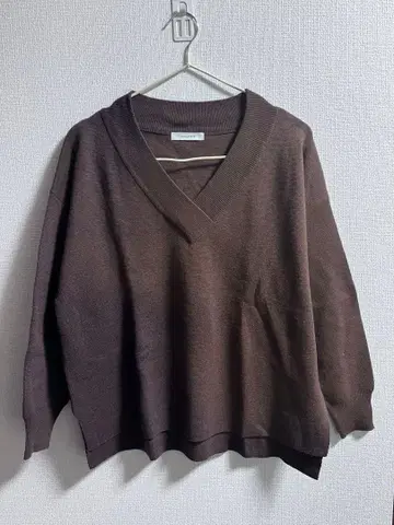 [ 새상품급 ] 지나시스 니트 브라운