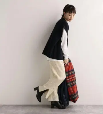 [ 스테디셀러 ] 저널 스탠다드 울 나일론 아제 베스트 네이비