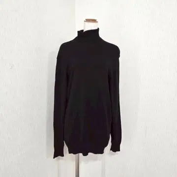 ZARA 터틀넥 리브 니트 네이비 (M) 노멀코어