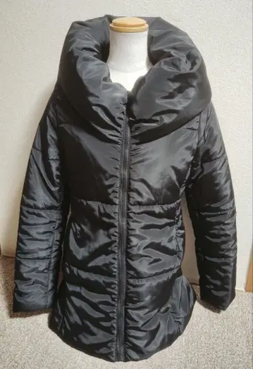 EMODA 볼륨 넥 블랙 코트 S 사이즈