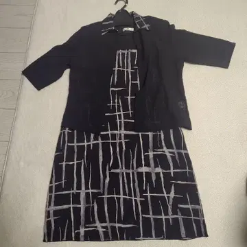 아시토포드 스트라이프 패턴 셋업 L 사이즈