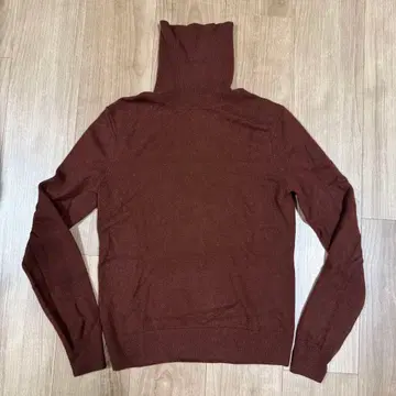 [ 새상품급 ] UNIQLO 캐시미어 100% 터틀넥 스웨터 브라운 S