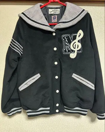 Candy Stripper 세일러 카라 바시티 자켓 자켓