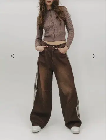 THETOE Emirates 트랙 데님 팬츠 브라운