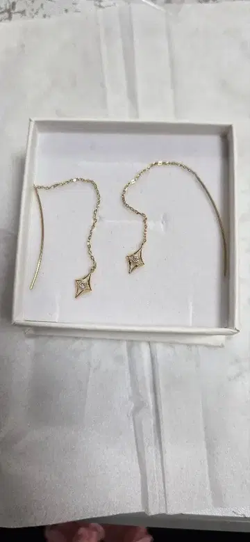 K18 골드, D0.06ct, 다이아몬드형 링 귀걸이