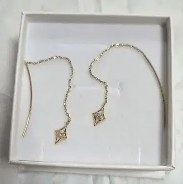 K18 골드, D0.06ct, 다이아몬드형 링 귀걸이