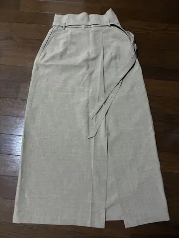 어반 리서치 SENSE OF PLACE 타이트 스커트 베이지