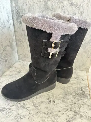 [ 고품질 ] 퍼 장식 블랙 페이크 스웨이드 어그 부츠