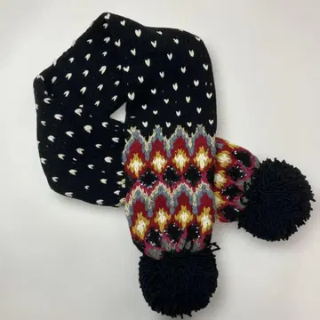 핑크하우스 x KEITA MARUYAMA 콜라보 블랙 핸드 니트 머플러