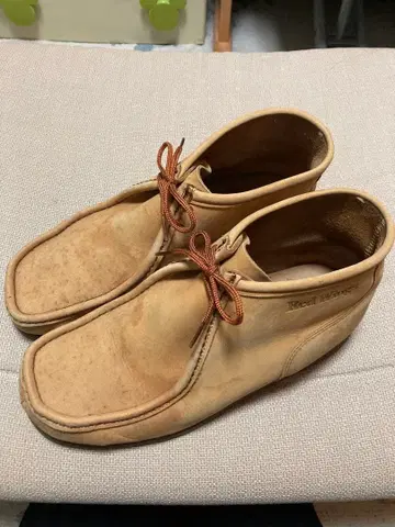 Red Wings 베이지 가죽 부츠