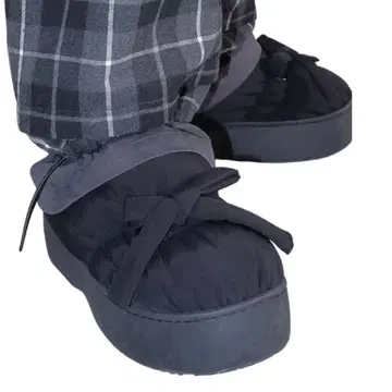 새상품 SUBU PERVERZE Multiple Winter Sandal