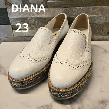 새상품급 DIANA 다이애나 통굽 로퍼 23cm 화이트