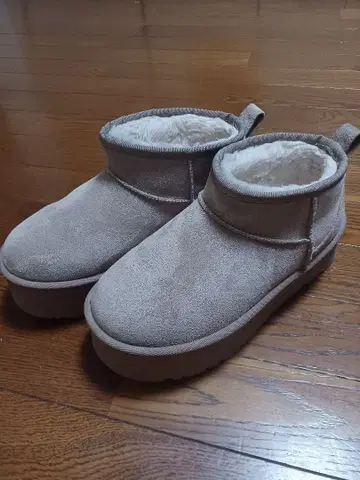 통굽 어그 부츠 베이지