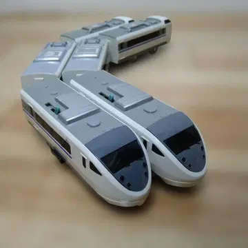 프라레일 681계 썬더버드 2편성