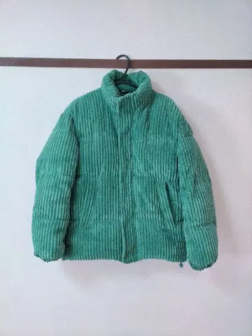 ZARA 코듀로이 퍼프 자켓 그린 다운 자켓 S-M