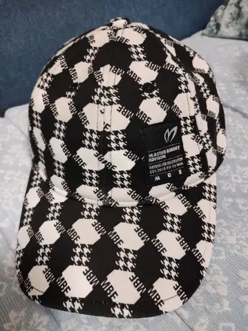 MASTER BUNNY EDITION 체크 무늬 캡 M/L
