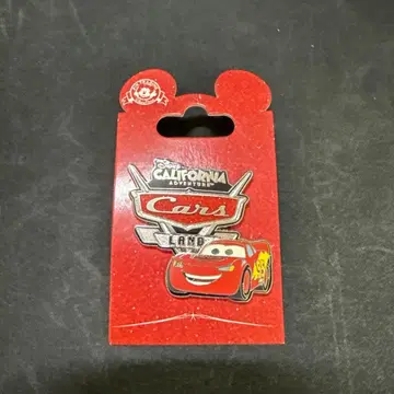 디즈니 카 라이트닝 맥퀸 핀 배지