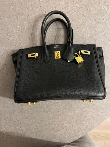 블랙 가죽 골드 금장 장식