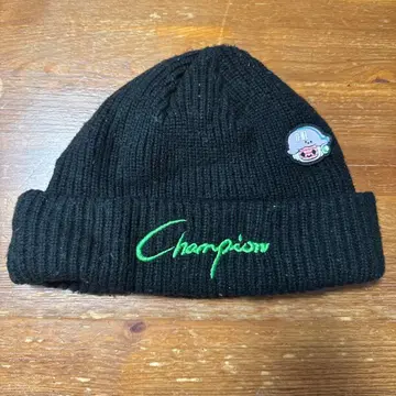 Champion DIMOO 팝마트 블랙 니트 모자