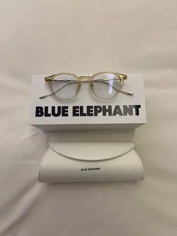 BLUE ELEPHANT 프레임 안경