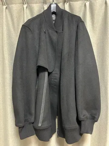 Y-3 (와이쓰리) 비대칭 집업 울 봄버 자켓