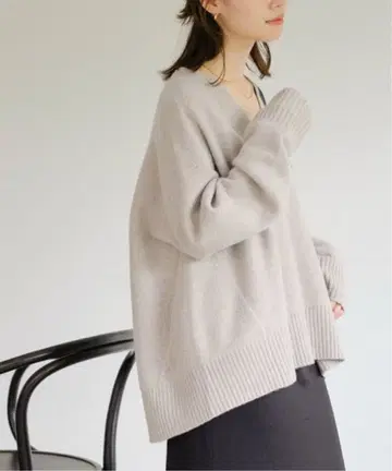 FRAMeWORK 프레임워크 울 캐시미어 V넥 풀오버 베이지