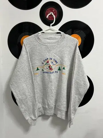 러셀 그레이 스웨트 셔츠