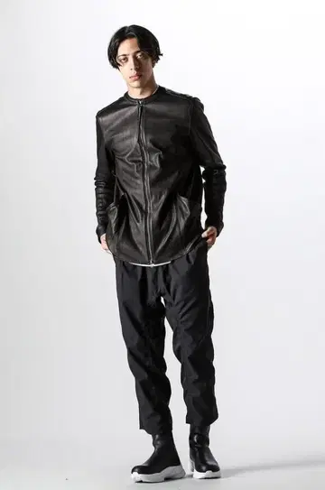 RIPVANWINKLE RB-607 CROPPED EASY BLACK M