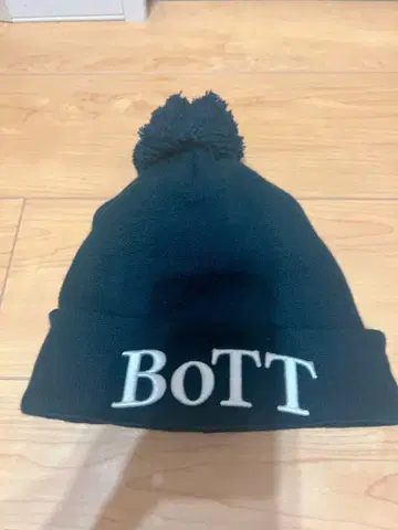 [ 새상품 ] BoTT 니트 모자