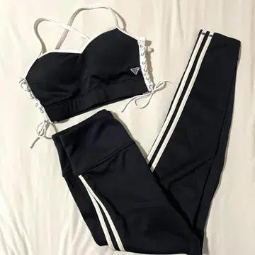 IRAL 아이 하이 컬러 볼륨 업 브라 셋업 S