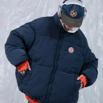 새상품급 스탠드넥 리버서블 충전솜 블루종 M 사이즈