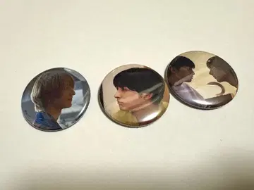 25시, 아카사카에서 콜라보 카페 굿즈 캔 배지