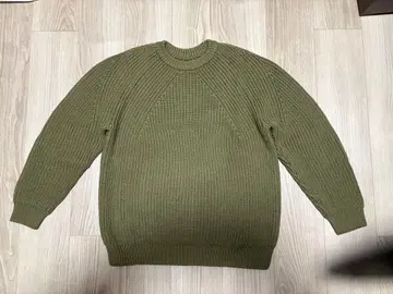 BATONER 시그니처 크루넥 스웨터