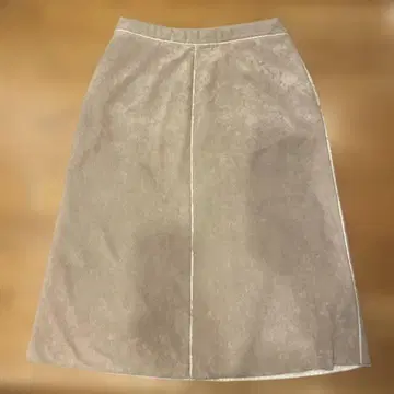 Lilian 베이지 스웨이드 느낌 미디 스커트 42 이탈리아제