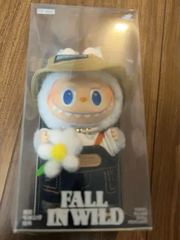 [ 미개봉 새상품 ] LABUBU 라브부 폴인와일드 봉제 인형 펜던트